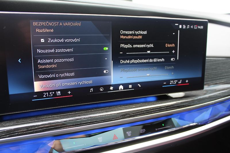 BMW Řada 7 740d xDrive Sedan - fotka 20 z 27