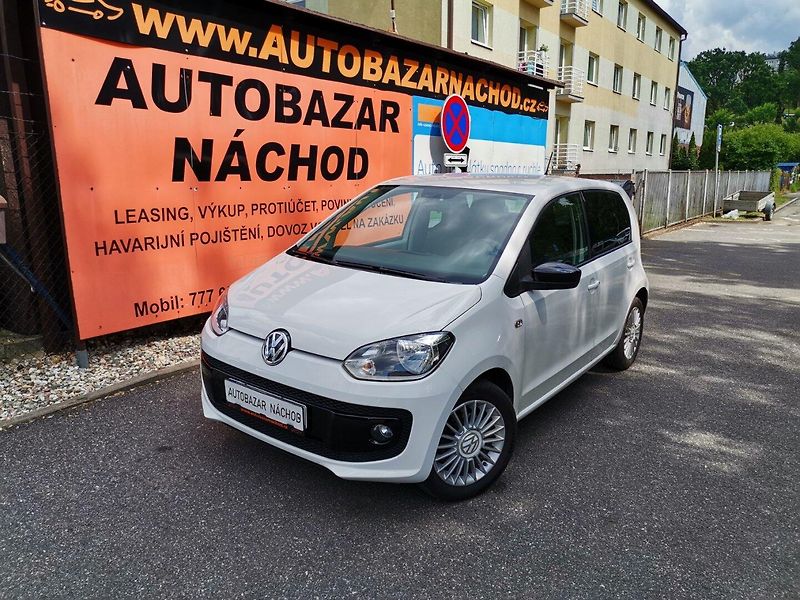 Volkswagen up! (2014) 1.0MPi 44kw Automat PDC ČR - fotka 26 z 27