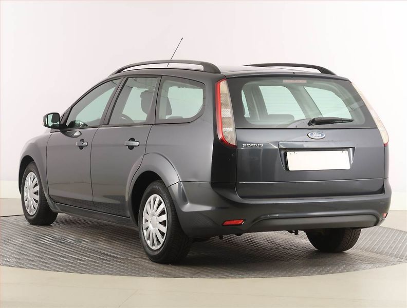Ford Focus (2009) 1.6 16V, Serv.kniha, po STK - fotka 4 z 14