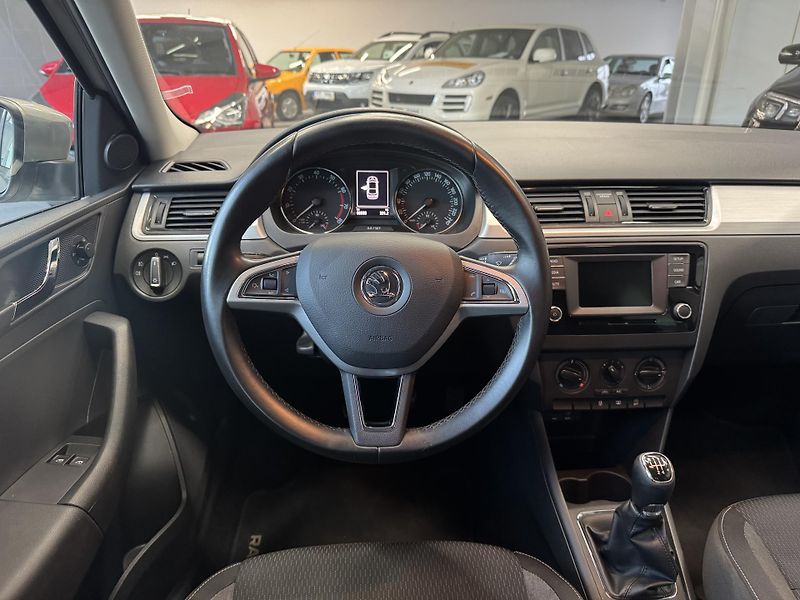 Škoda Rapid (2015) 1.2TSI Ambition ČR - fotka 3 z 18