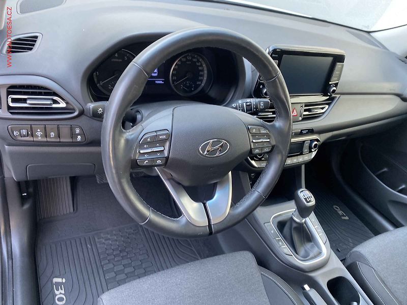 Hyundai i30 (2021) 1.5 T-GDi, 2.maj,ČR, Smart - fotka 12 z 19