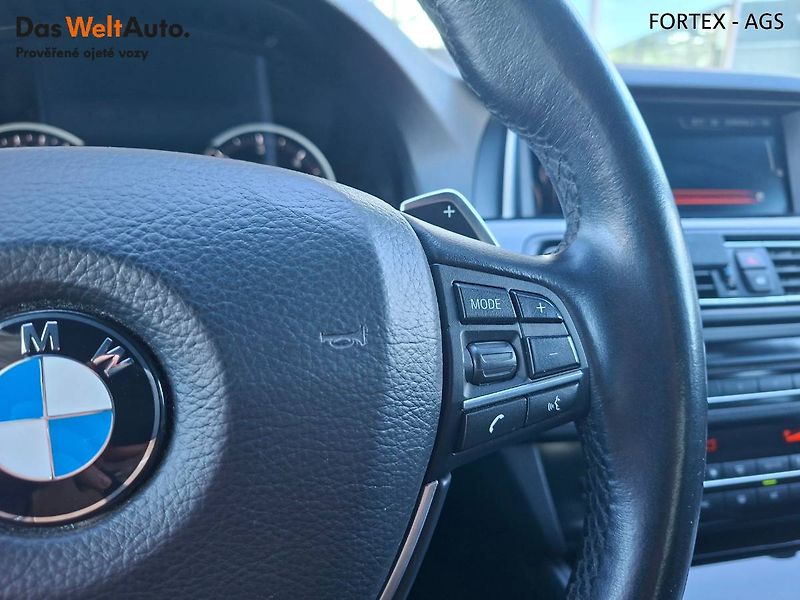 BMW Řada 5 (2015) 535D XDRIVE,230kW - fotka 22 z 33