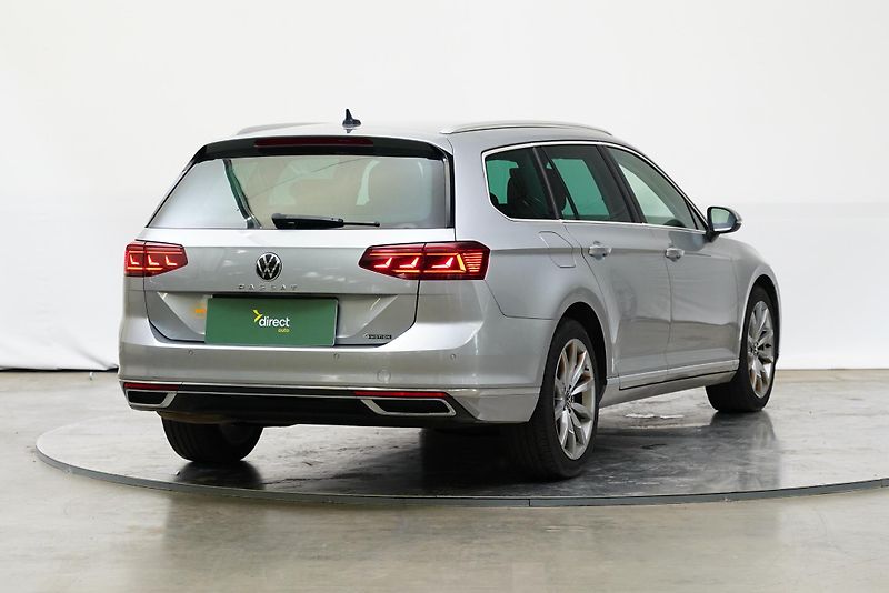 Volkswagen Passat - fotka 2 z 6