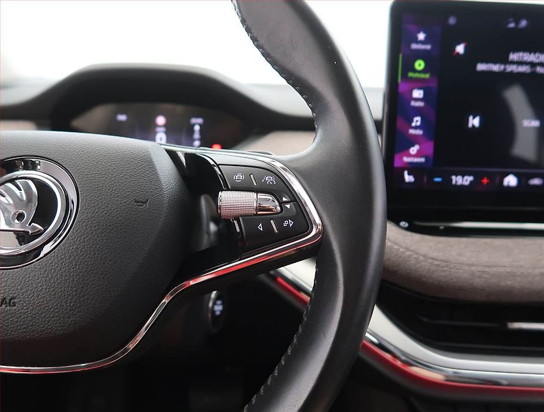 Škoda Enyaq (2021) iV 60 (62 kWh), SoH 91% - fotka 17 z 28