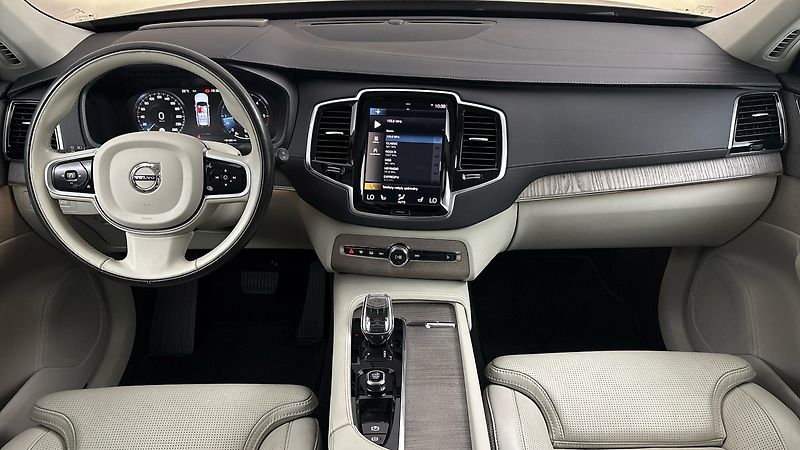 Volvo XC90 2.0 B5 AUT AWD Inscription - fotka 8 z 33