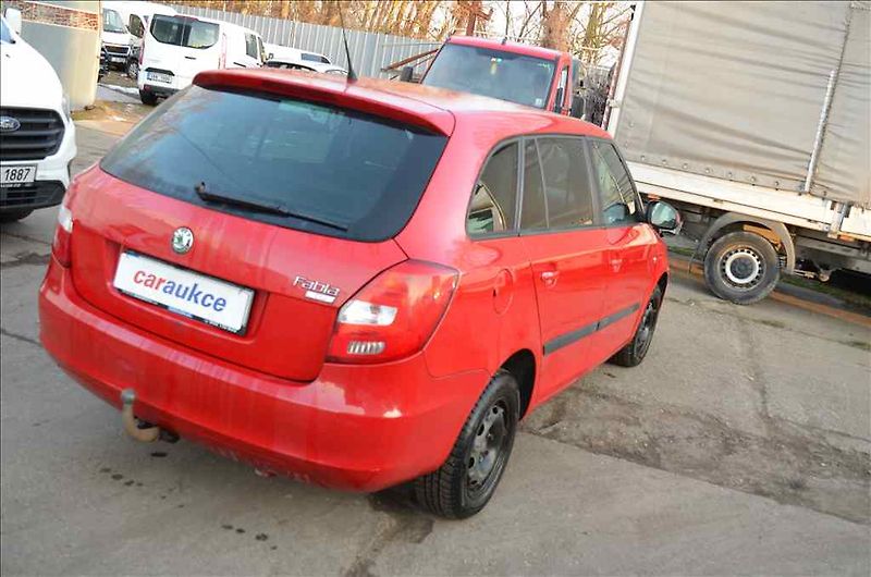 Škoda Fabia (2010) COMBI II.1,2 TSI - fotka 4 z 25