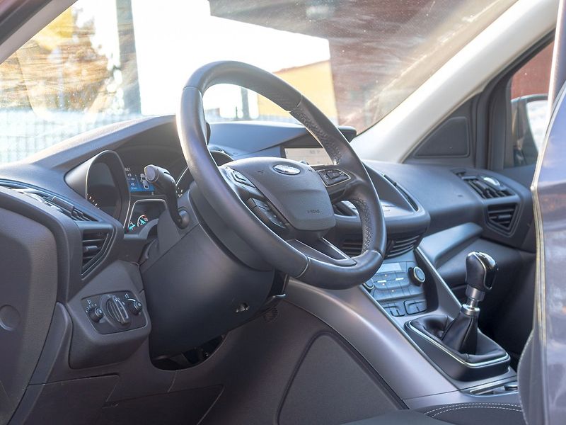 Ford Kuga (2019) 1.5T 110KW – PLNÝ SERVIS! - fotka 14 z 54