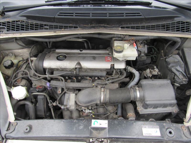 Citroën Xsara Picasso 1,8 85kW - fotka 23 z 24