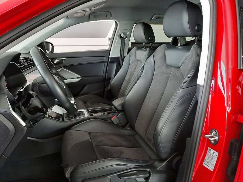 Audi Q3 (2022) Sportback S line 1.5 TFSI (110 - fotka 7 z 23