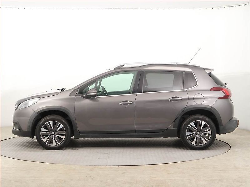 Hyundai Tucson (2022) 1.6 T-GDI - fotka 3 z 22