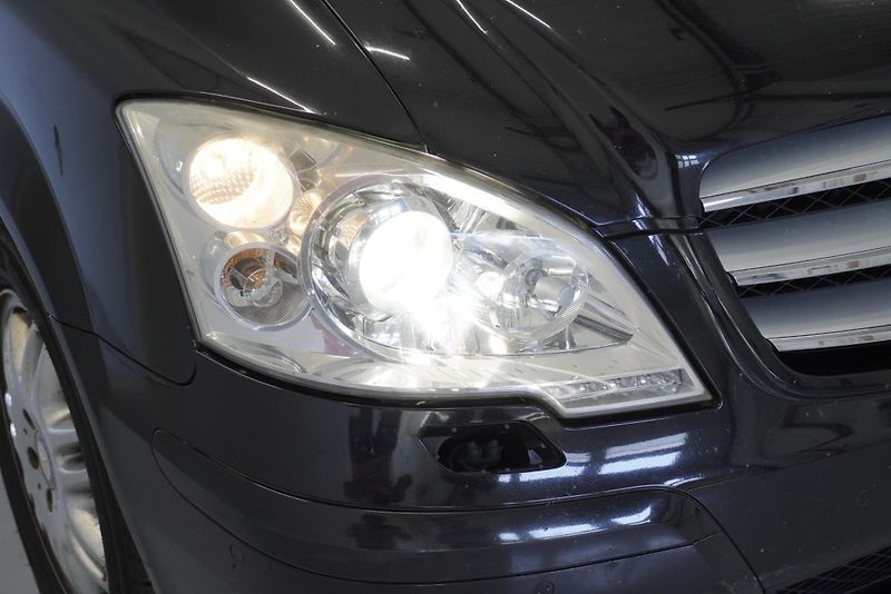 Mercedes-Benz Viano 3.0 CDI 165kW,7 MÍST,TAŽNÉ - fotka 3 z 26