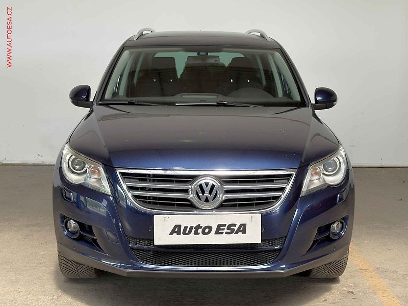 Volkswagen Tiguan (2010) 2.0 TDi 4x4, Team, bixen, - fotka 2 z 15