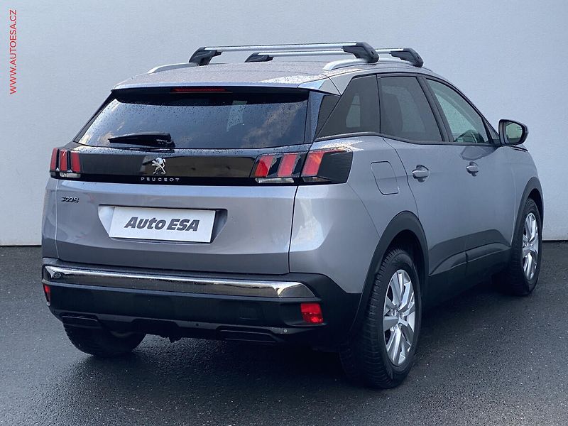 Peugeot 3008 (2018) 1.2PT, 1.maj,ČR, AT, TZ - fotka 4 z 18