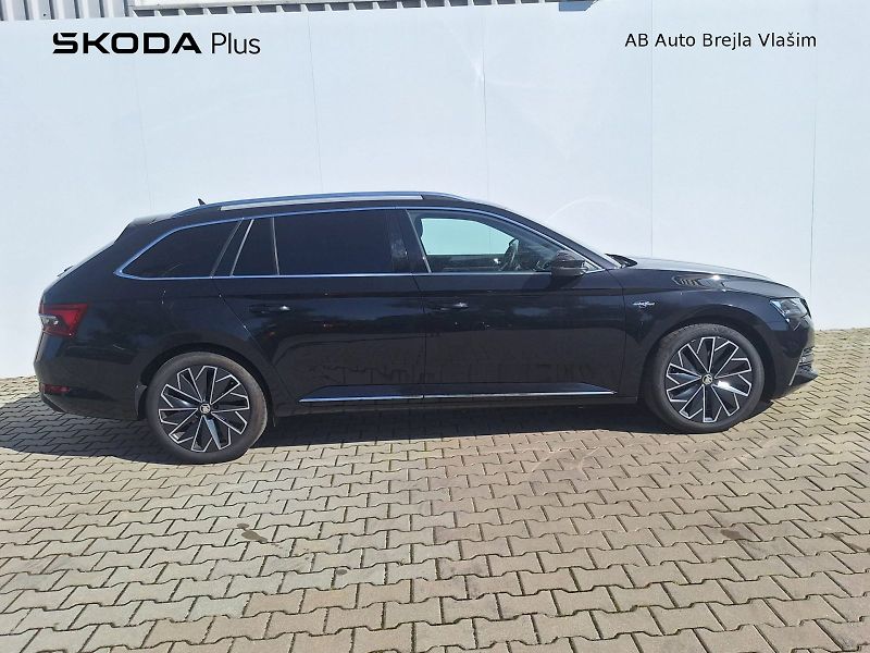 Škoda Superb (2023) COMBI / 2.0TDI / 140 kW / 7DSG - fotka 8 z 31