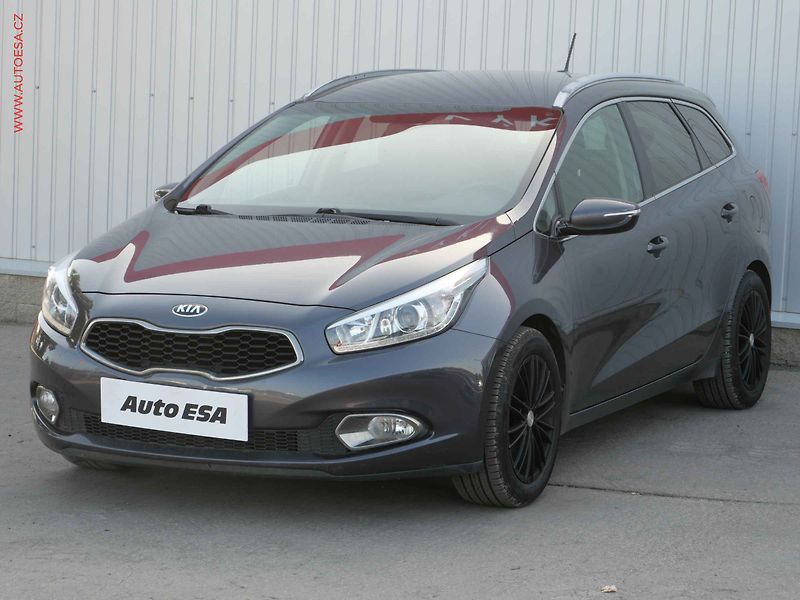 Kia Ceed (2014) 1.6 GDi - fotka 3 z 18