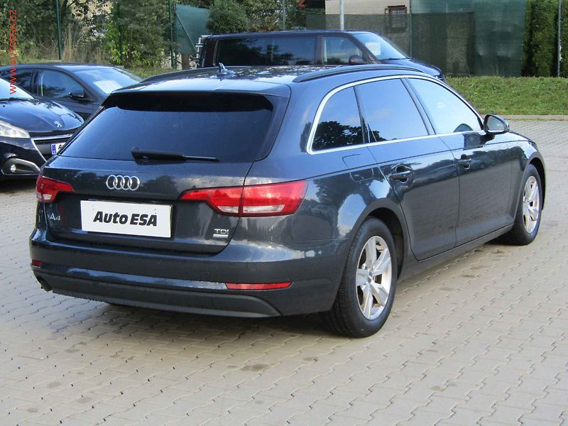 Audi A4 (2017) 2.0 TDi, Navi, bixen, kůže - fotka 4 z 17