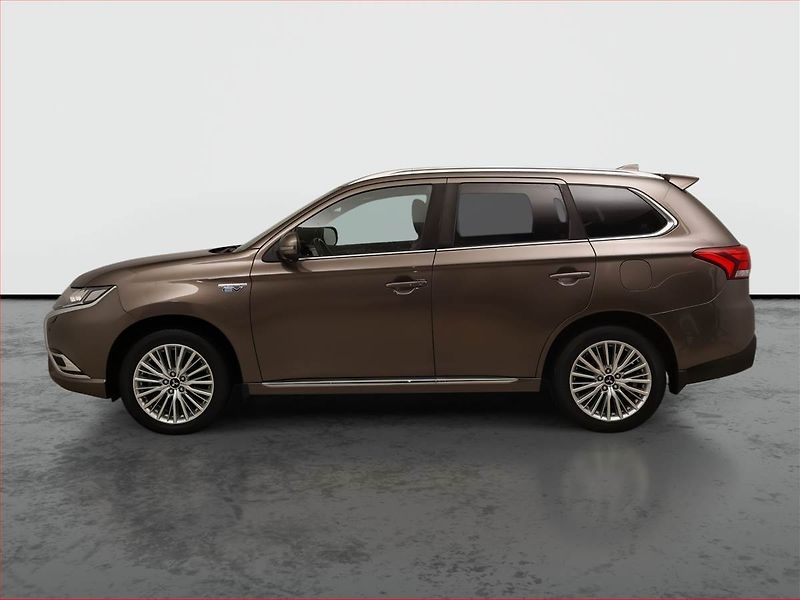 Mitsubishi Outlander (2019) 2.4 PHEV - fotka 3 z 22