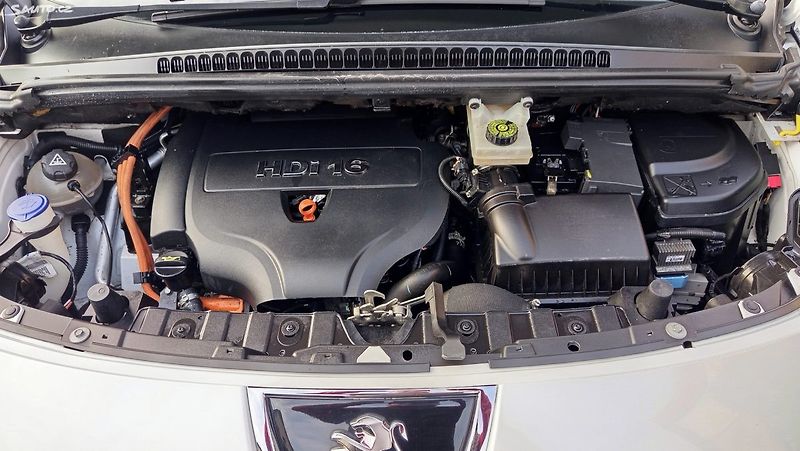 Peugeot 3008 (2012) - fotka 32 z 32