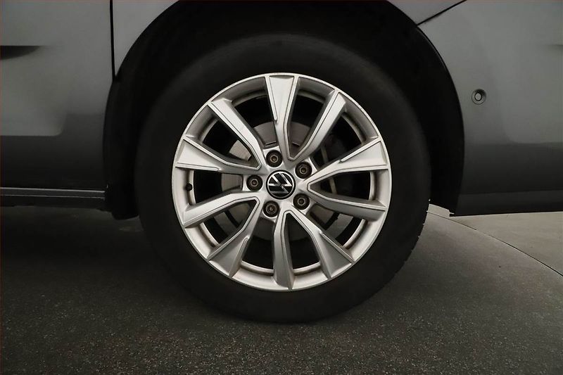 Volkswagen Multivan (2023) 2.0 TDI - fotka 23 z 23