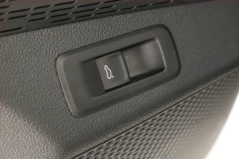 Škoda Octavia (2025) 1.5 eTSI mHEV, SPORTLINE - fotka 19 z 21