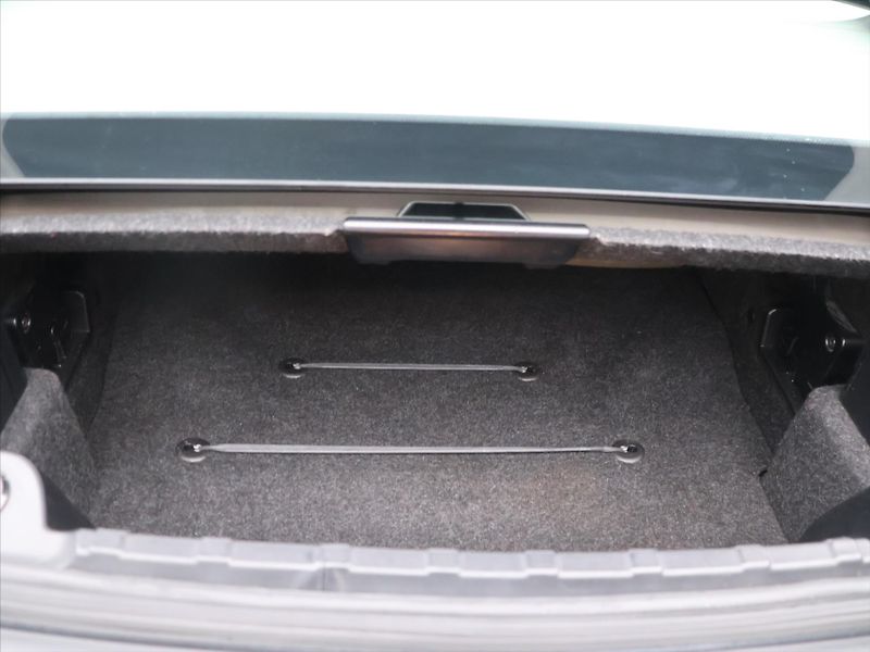 BMW Z4 3,0 i 225kW sDrive 35i CZ - fotka 18 z 39
