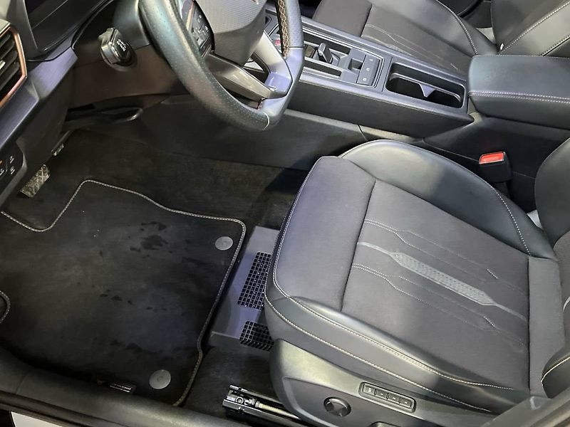 Cupra Formentor (2024) 2.0 TSI 140 kW DSG 4Drive - fotka 12 z 20