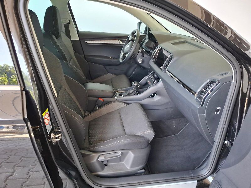 Škoda Karoq (2024) TOP SELECTION TD 110/2.0 A7A 4 - fotka 25 z 30