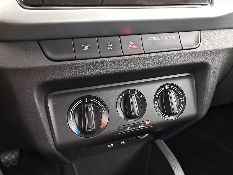 Škoda Fabia (2015) 1.2 TSI - fotka 14 z 16