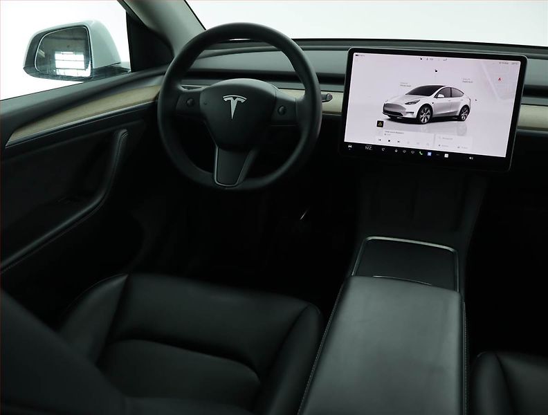 Tesla Model Y (2022) Long Range AWD 79kWh, SoH 89% - fotka 7 z 23