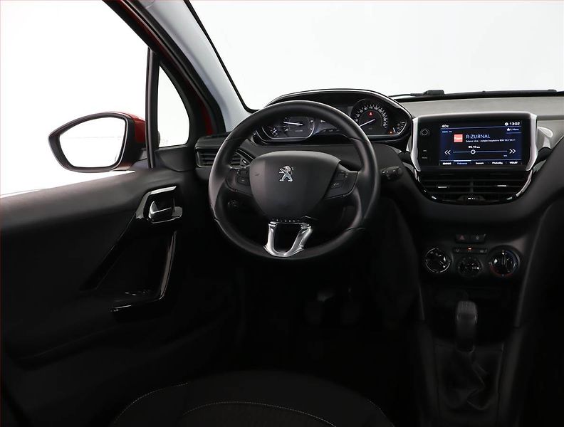 Peugeot 208 (2019) Active 1.2 PureTech, ČR,1.maj - fotka 7 z 16
