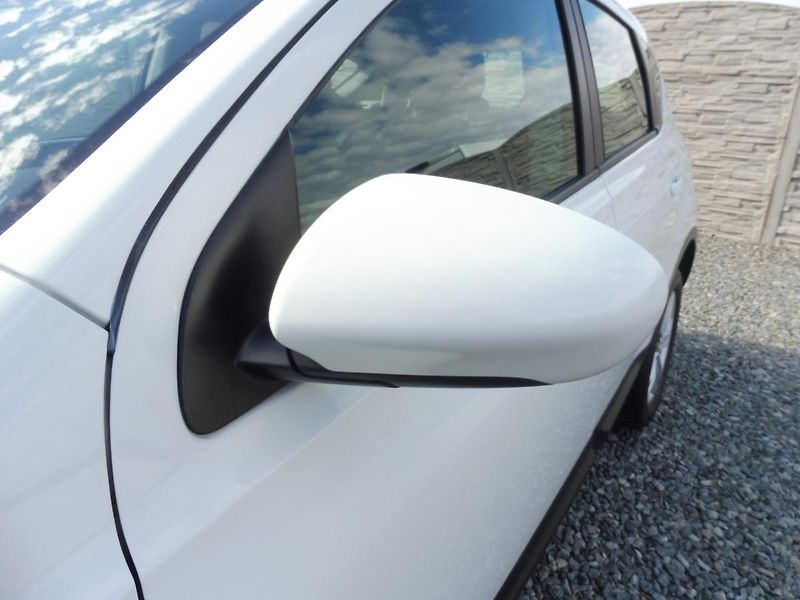 Nissan Qashqai 1.5DCi 110PS NAVI STK TOP STAV - fotka 25 z 189
