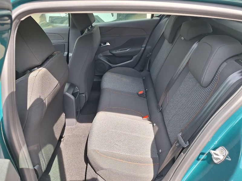 Peugeot 308 (2026) 308 STYLE Hybrid 145 e-DCS6 - fotka 17 z 18
