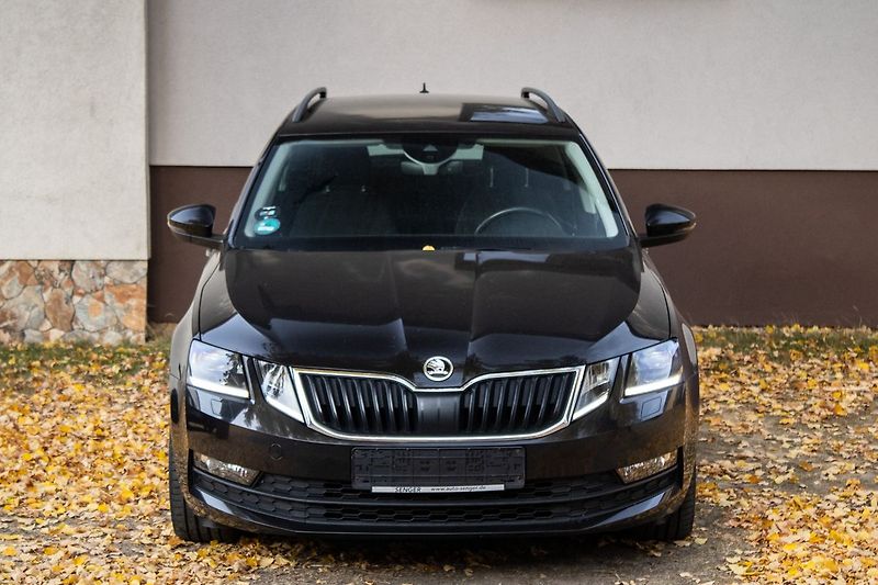 Škoda Octavia - fotka 2 z 35
