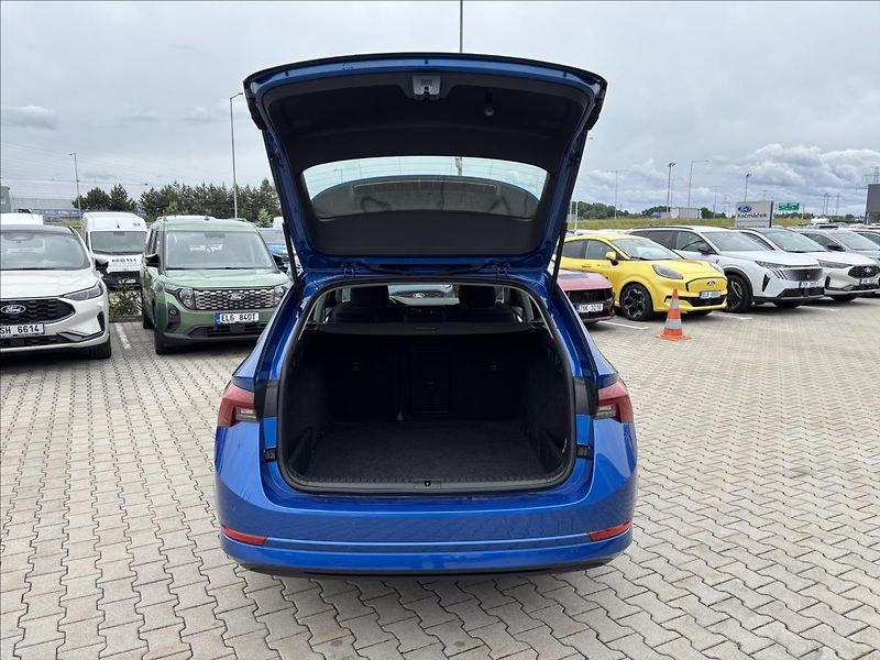 Škoda Octavia 2,0 TDI 110kW Style Aut - fotka 11 z 39