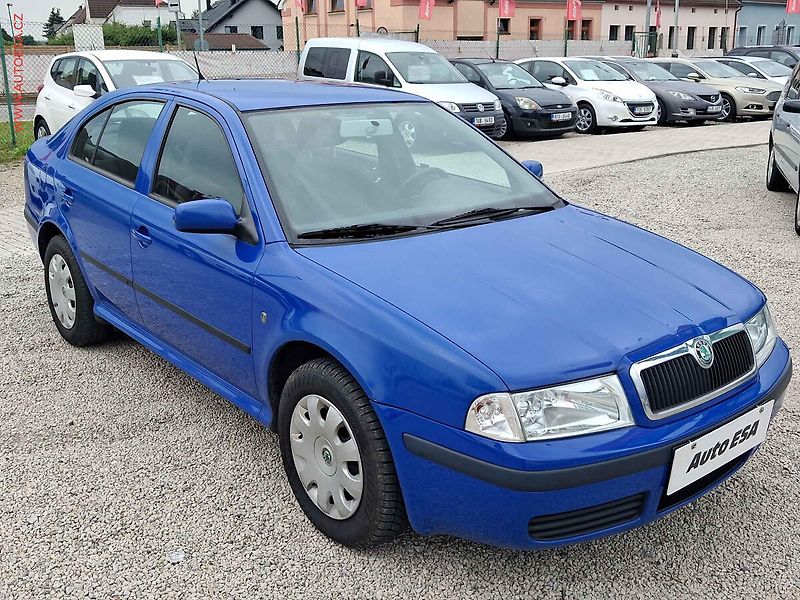 Škoda Octavia (2008) 1.6 i, ČR, servis.kniha - fotografie inzerátu