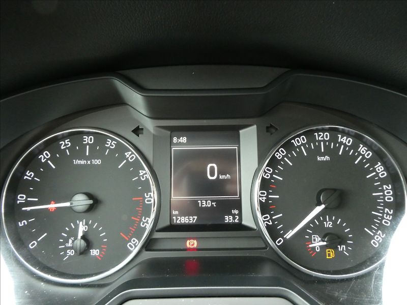 Škoda Octavia 1,6 TDi 81kW STYLE, DPH, ČR - fotka 32 z 38