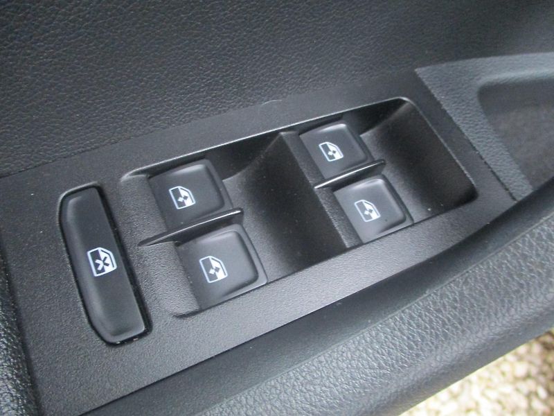 Škoda Octavia 1.6 TDi  - fotka 10 z 31