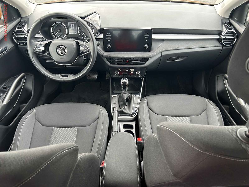 Škoda Fabia (2023) 1.0 TSi, 1.maj,ČR, Style, DSG - fotka 8 z 20