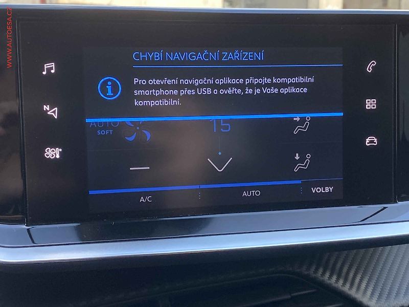 Peugeot 2008 (2022) 1.5 HDi, Style, kamera - fotka 17 z 17