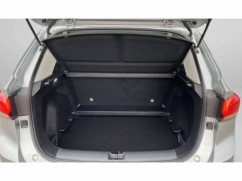 MG ZS HEV EXCLUSIVE 1.5L (145kW) SUV - fotka 48 z 49