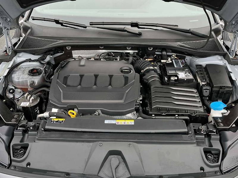 Volkswagen Arteon (2023) R-Line 2,0 TDI - fotka 17 z 20