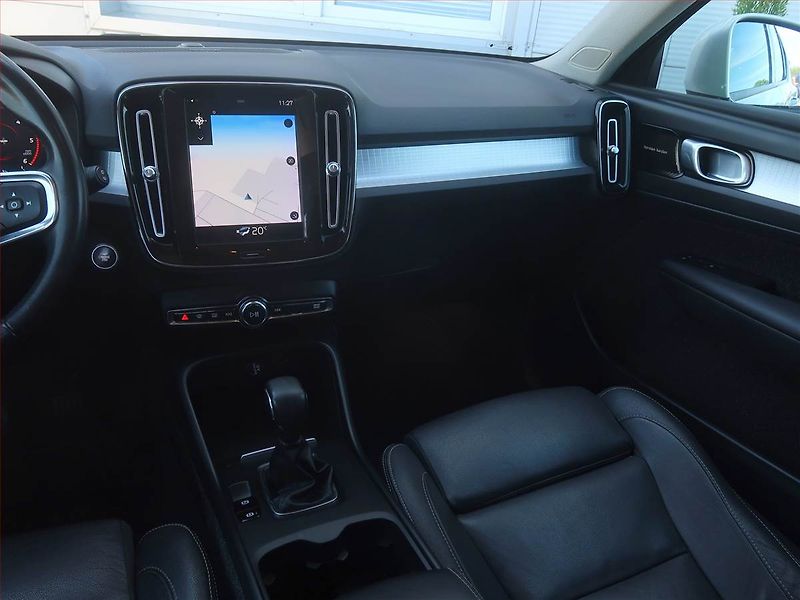 Volvo XC40 (2018) D3, Kůže, Navi, Tempomat - fotka 8 z 19