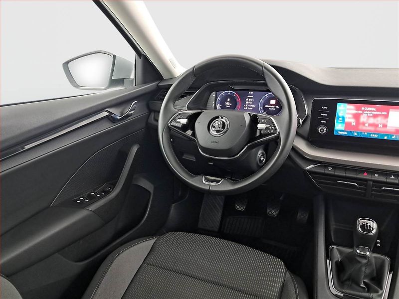 Škoda Octavia (2023) Ambition 2.0 TDI, ČR,1.maj - fotka 7 z 18
