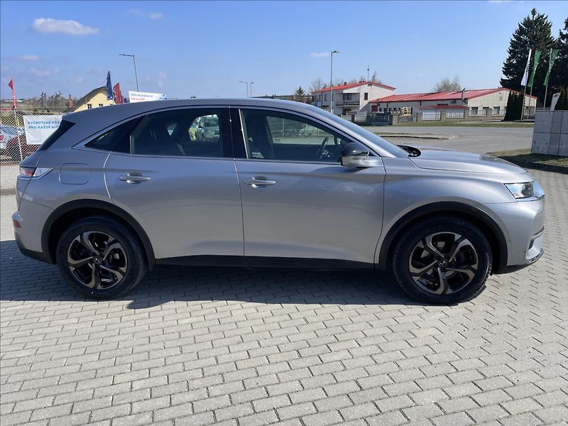 DS Automobiles DS7 Crossback 2,0 BlueHDi 180 AT8 SoChic DPH - fotka 5 z 39