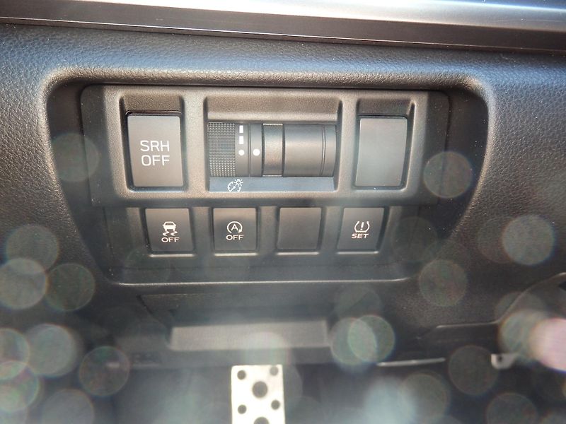 Subaru XV 1.6i AWD 84 kW DIGI. KLIMA - fotka 16 z 19