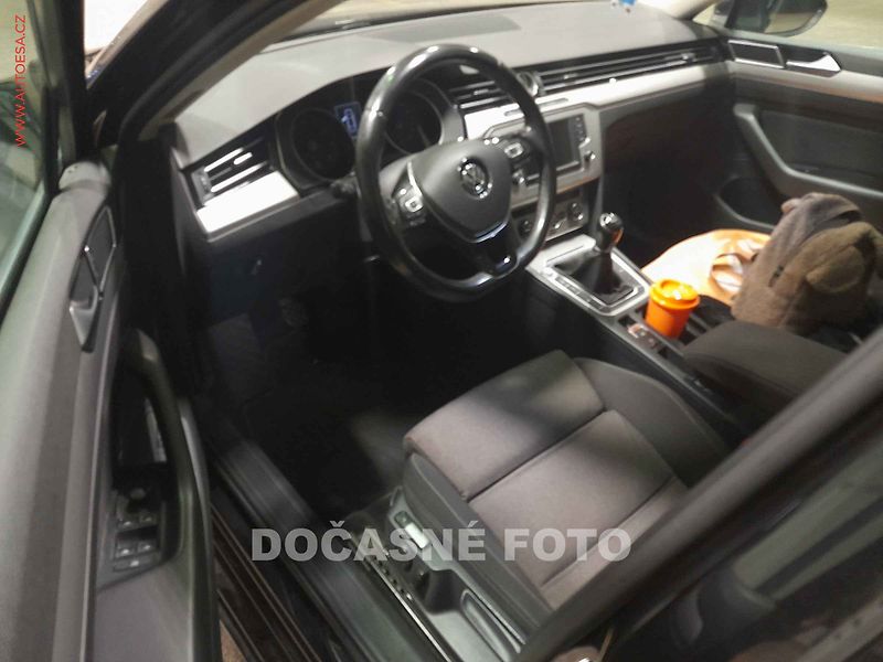 Volkswagen Passat (2015) 1.4, 1.maj, STK10/28 - fotka 3 z 3