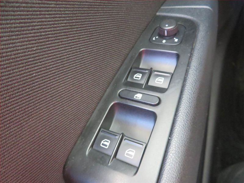 Škoda Superb (2012) Ambition 2.0 TDI, Serv.kniha - fotka 15 z 15