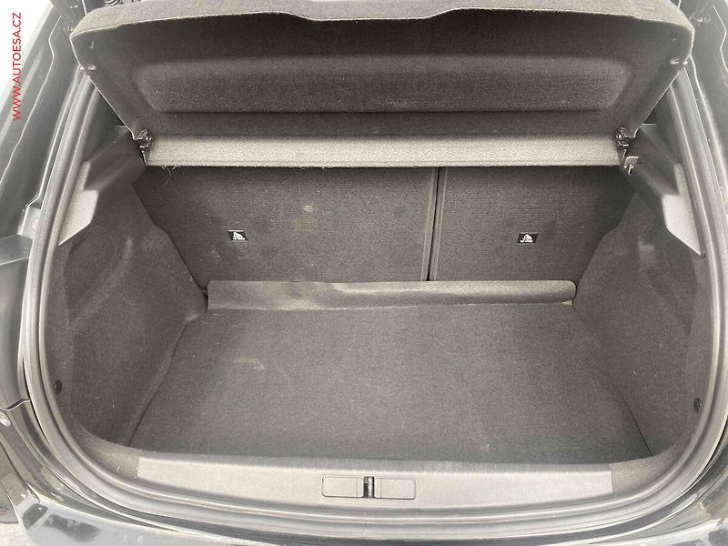 Peugeot 208 (2024) 1.2 PT, Allure - fotka 7 z 17