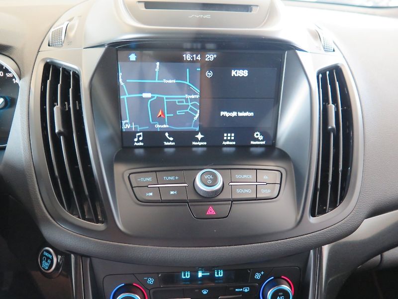 Ford Kuga (2018) 1.5EB,klima,kamera,navi,výhřev - fotka 10 z 28