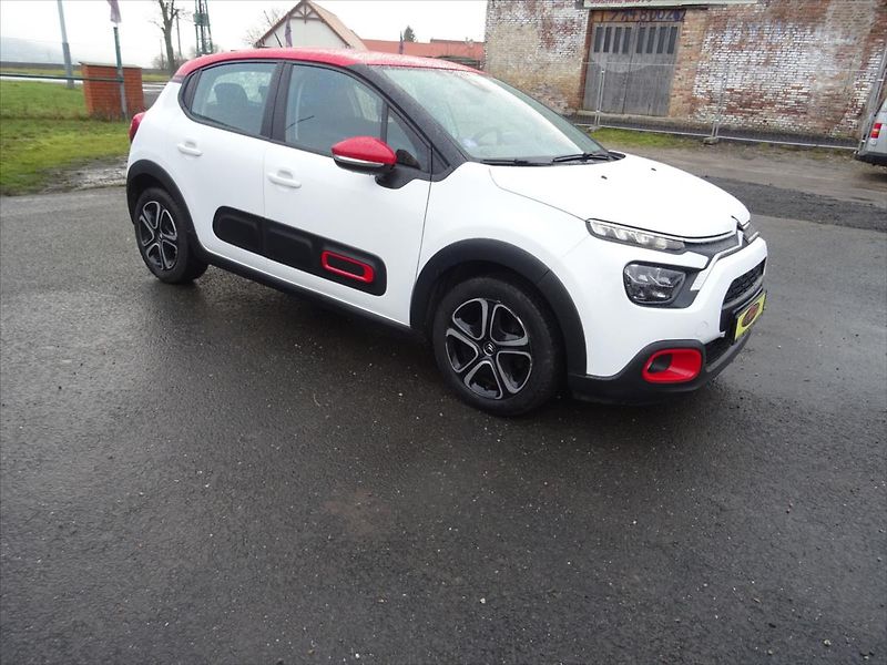 Citroën C3 1,2 PureTech 61 kW - fotka 2 z 28